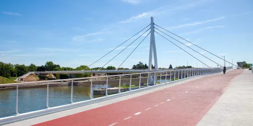 Foto van de fietsbrug in Wijnegem