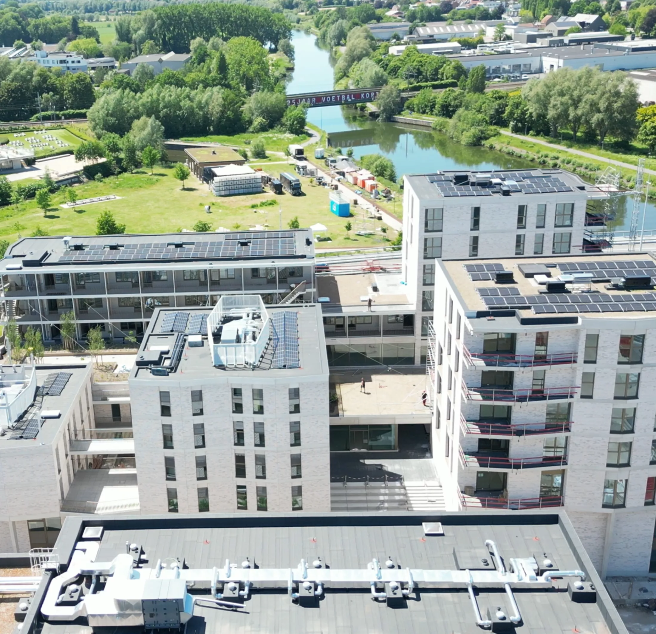 Luchtfoto van Kaai City in Kortrijk